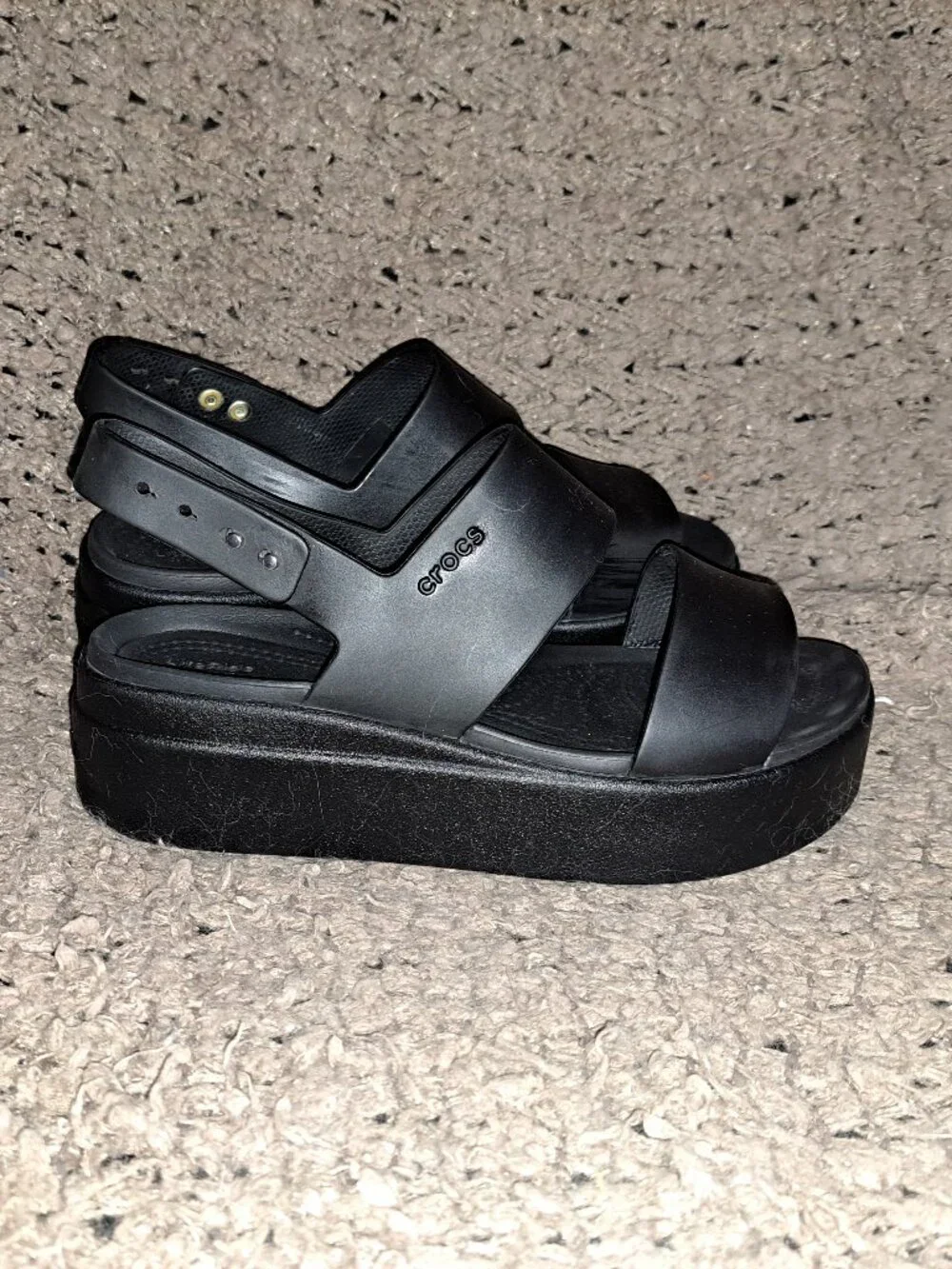 CROCS-Brooklyn-Low Wedge Platform Sandals-LiteRide-Sz 6-Excellent - Picture 5 of 8